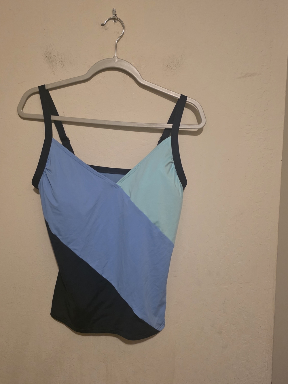 Sun Ocean Sand Talbots  Colorblock V-Neck Swim Top Size 12